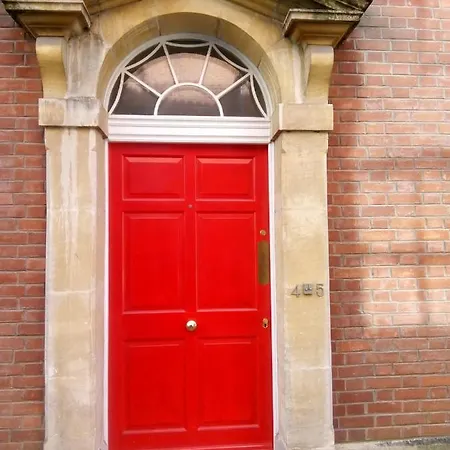 Flat 4 Bright Light City Centre Studio *